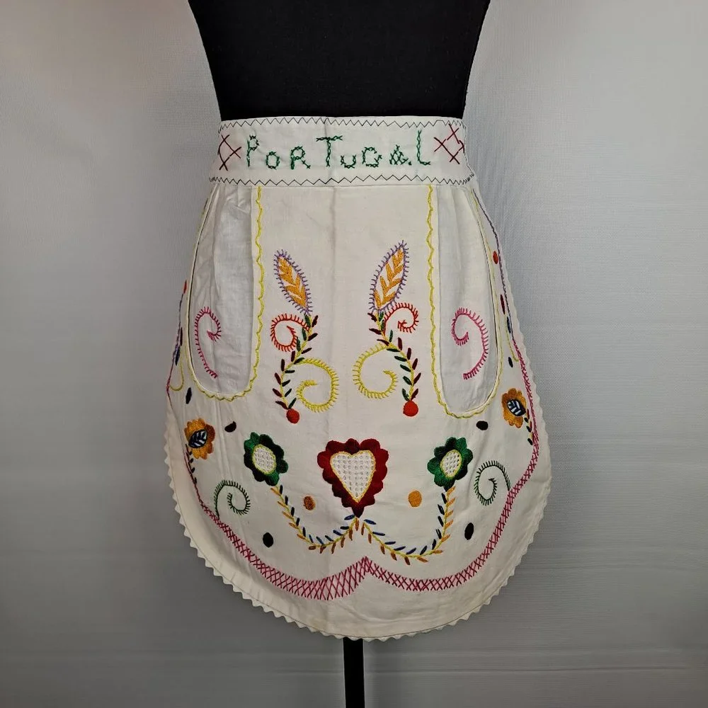 VTG Portugal Traditional Folk Art Embroidered Apron